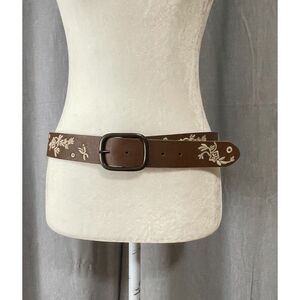 Levi’s Brown Leather Floral Embroidered Belt 36 Genuine Cowhide